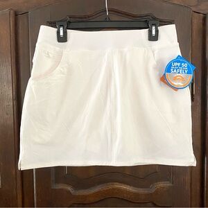 White Columbia Omni shield skort M NWT pull on style
